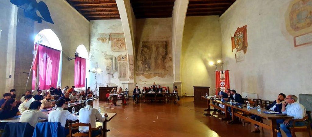 Consiglio comunale di Todi lunedì 20 ottobre: 8 punti all'odg - diretta